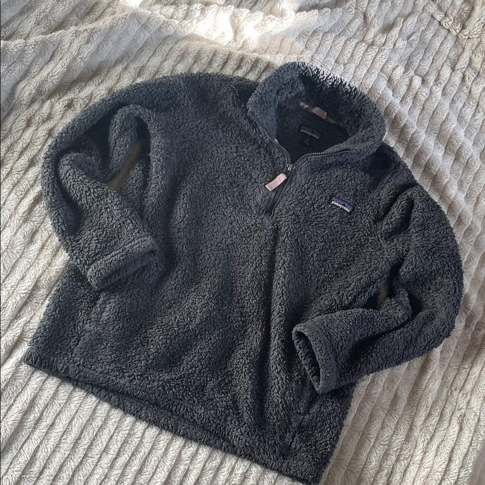 Patagonia Black Teddy 1/4 Zip Pullover Girls Medium